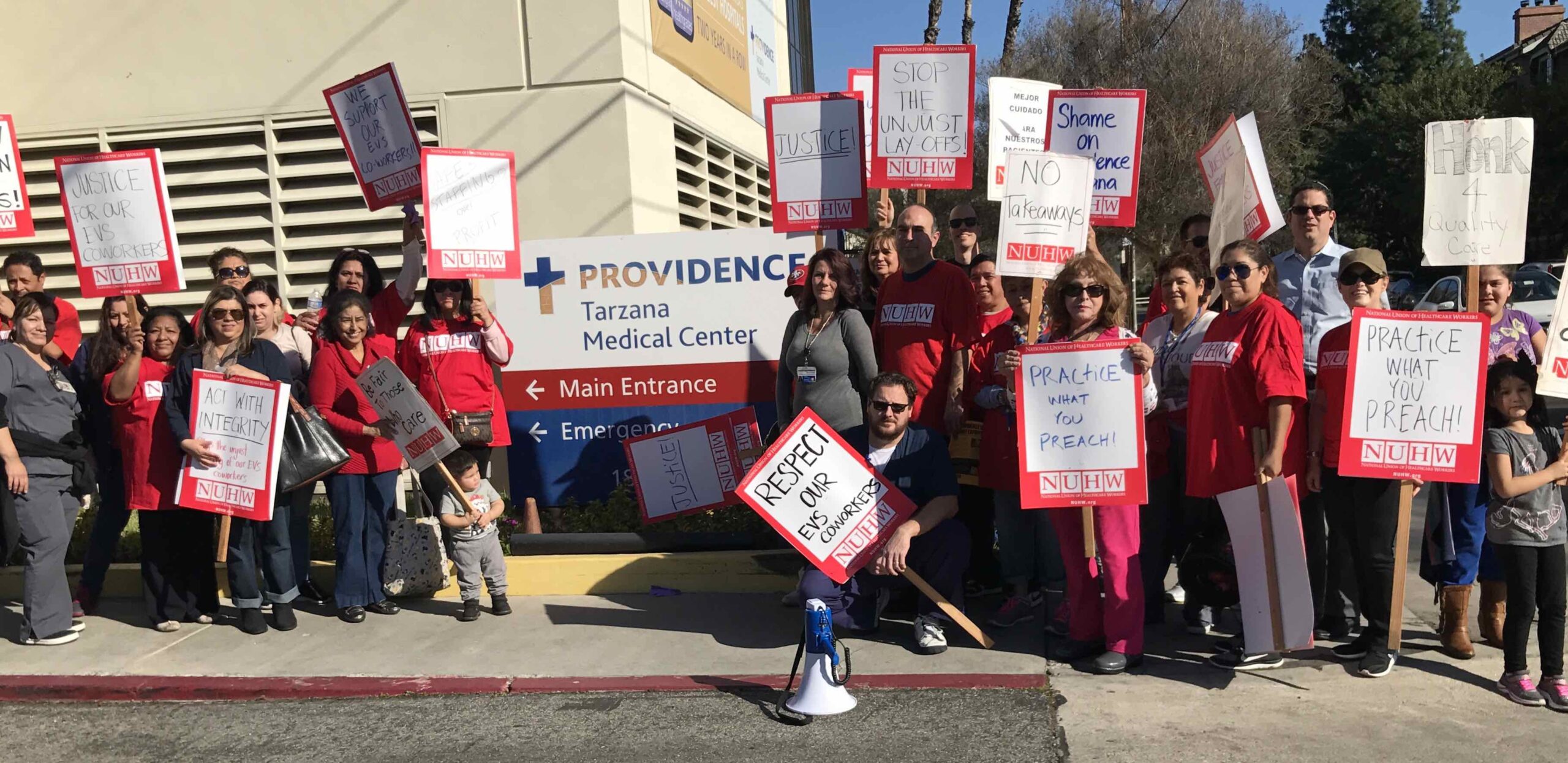 Providence Tarzana workers picket against layoffs of SEIUrepresented